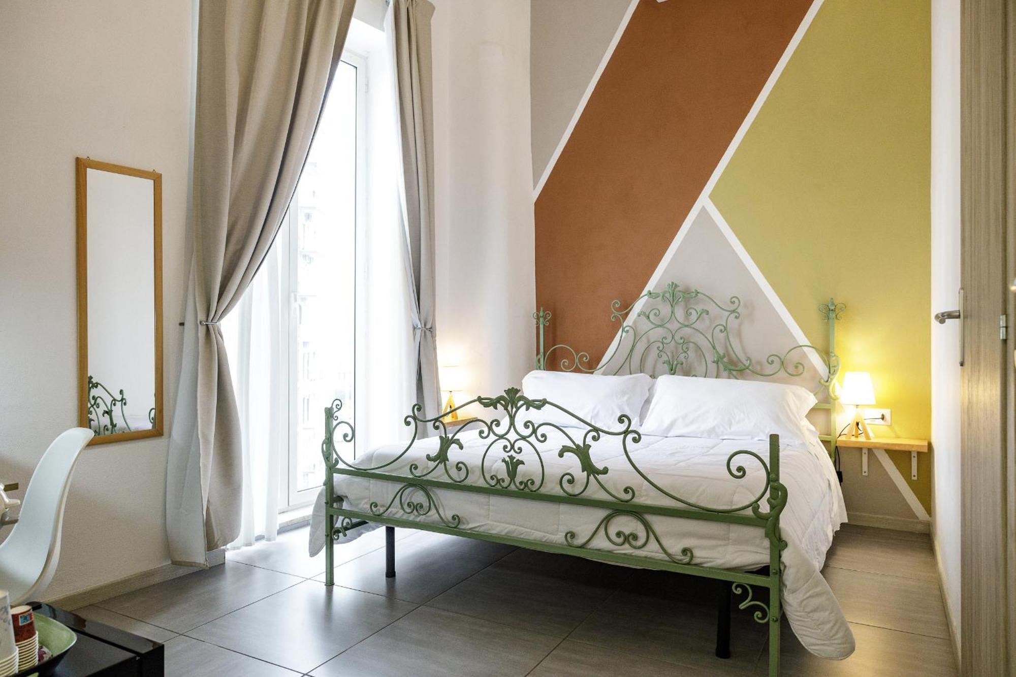 Civico13 Bed & Breakfast Naples Luaran gambar