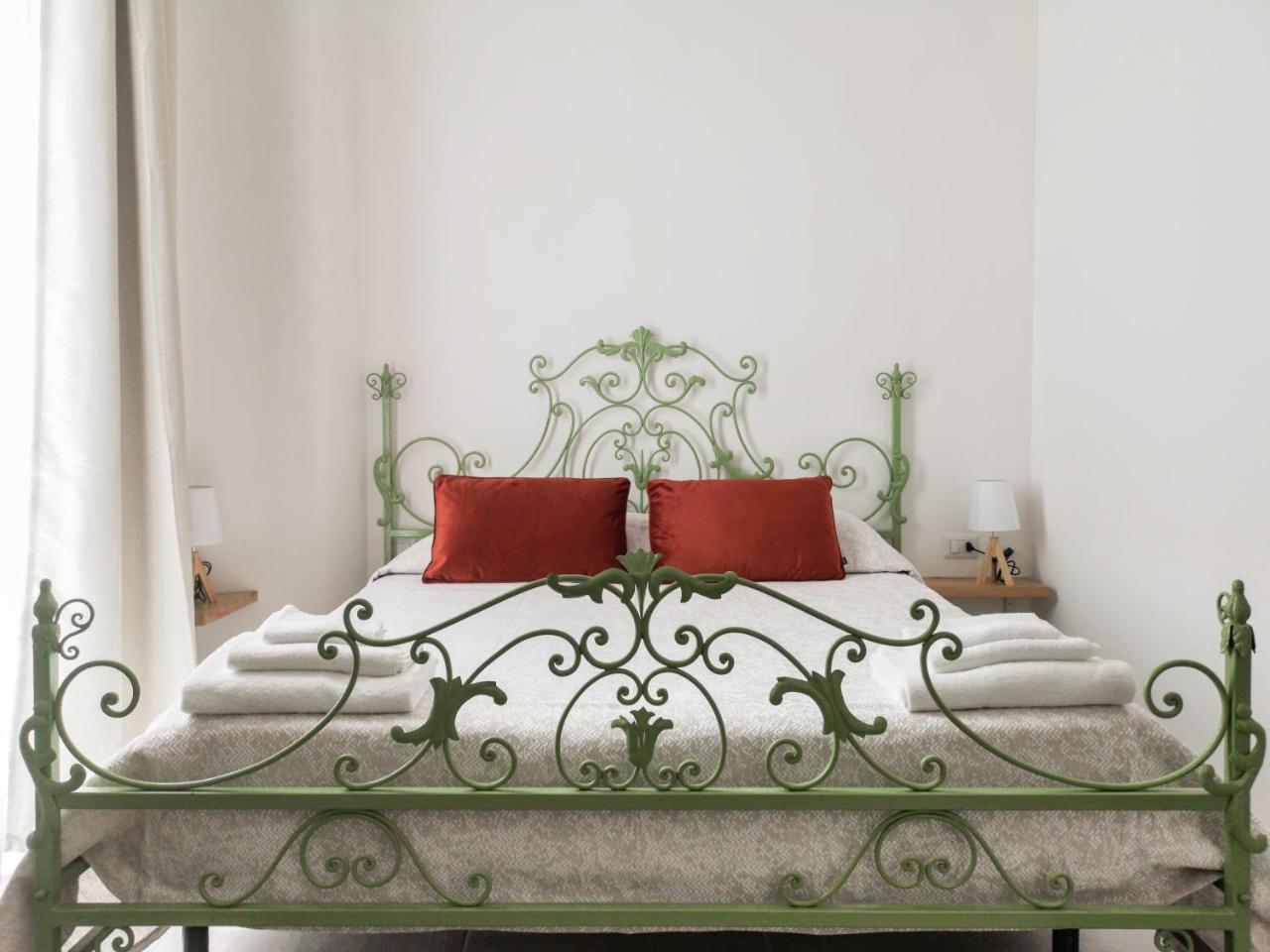 Civico13 Bed & Breakfast Naples Luaran gambar