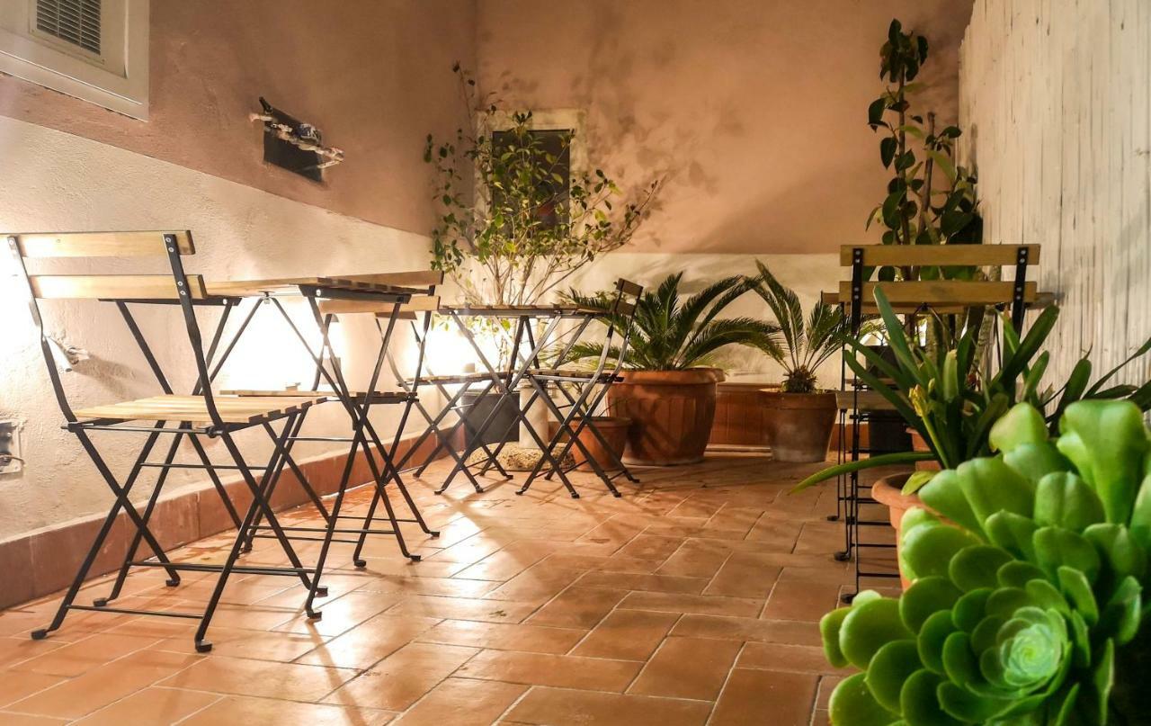 Civico13 Bed & Breakfast Naples Luaran gambar